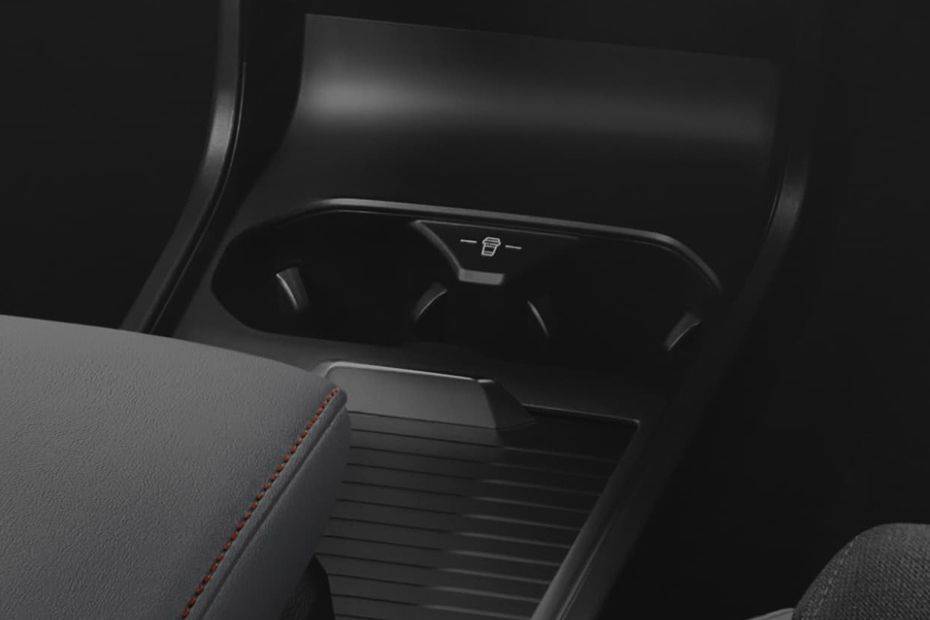 Cup holder depan 4 EV Cup holder depan 4 EV