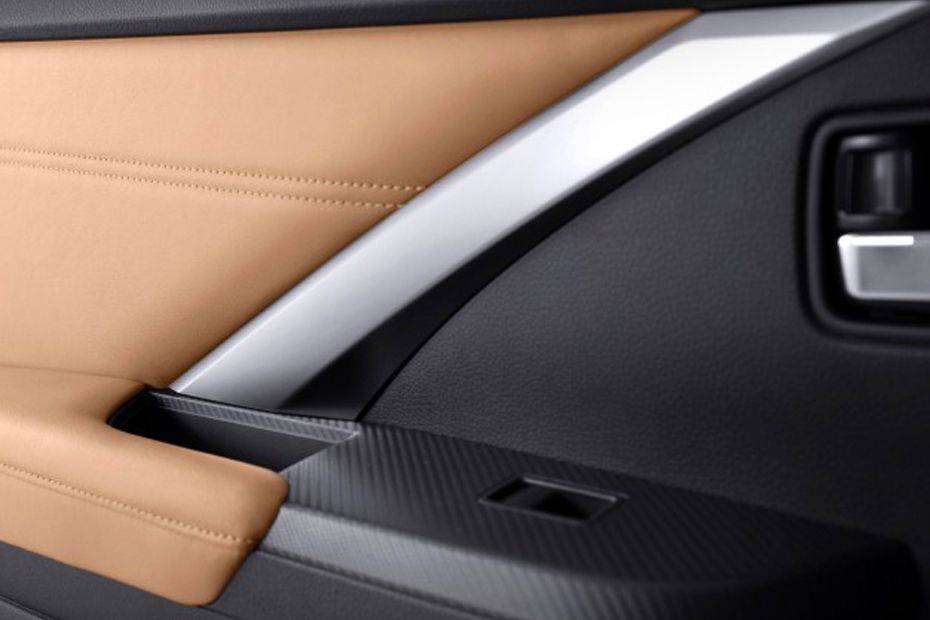 door handle interior of Mitsubishi Xpander door handle interior of Mitsubishi Xpander